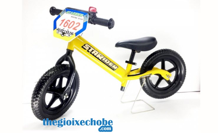 Xe thăng bằng cho bé Starider Sport màu vàng