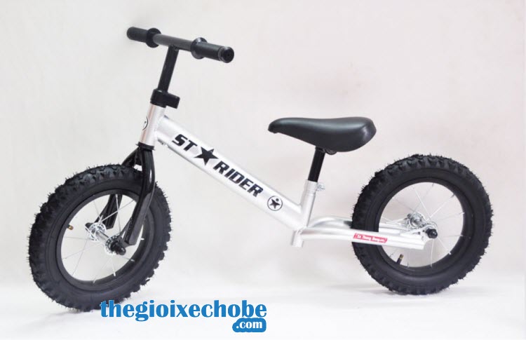 Xe thăng bằng cho bé Starider Racing màu trắng