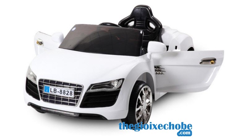 Xe ô tô điện trẻ em LB-8828 màu trắng