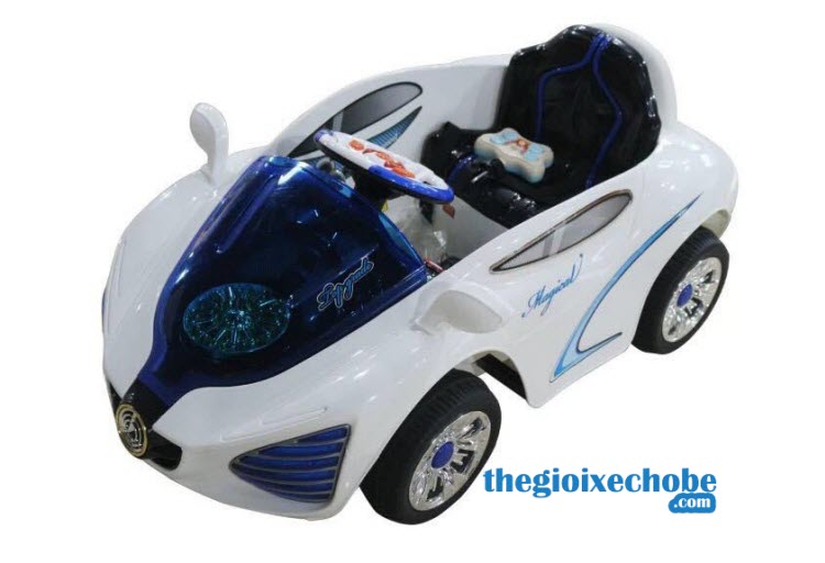 Xe ô tô điện trẻ em YH - 99159 màu trắng