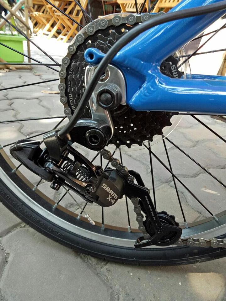 Xe  đạp thể thao đường phố JETT KINETIC