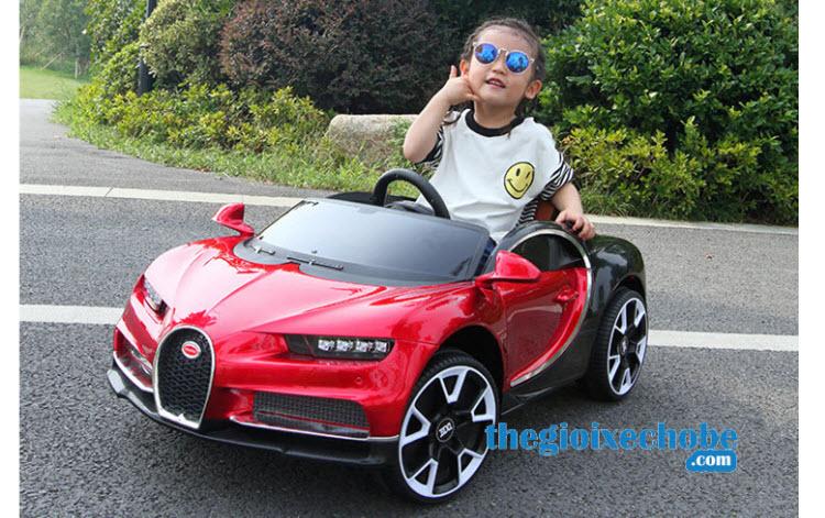 Xe ô tô điện trẻ em BDQ-1188 màu đỏ